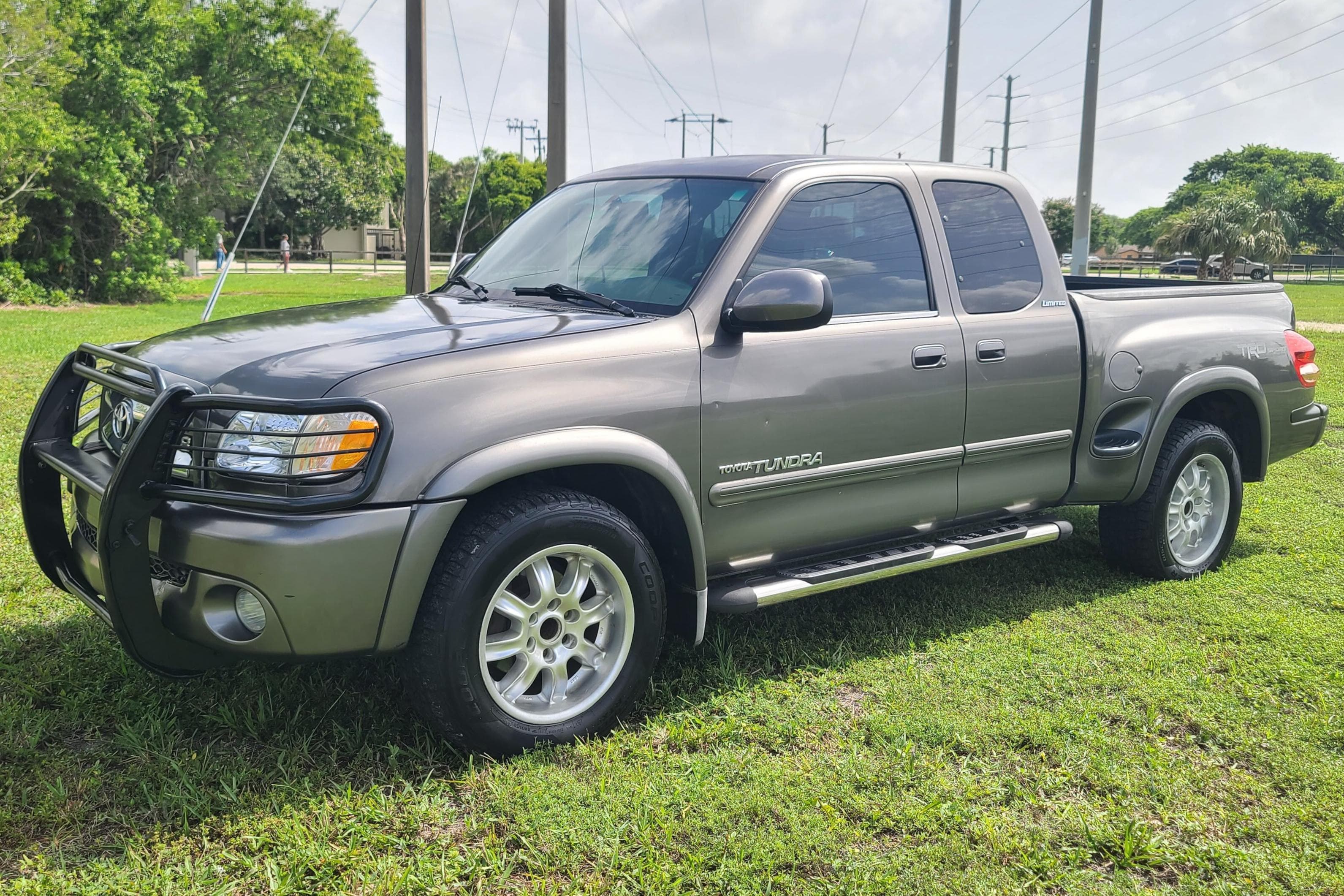 2003 Toyota Tundra sold for $8,650