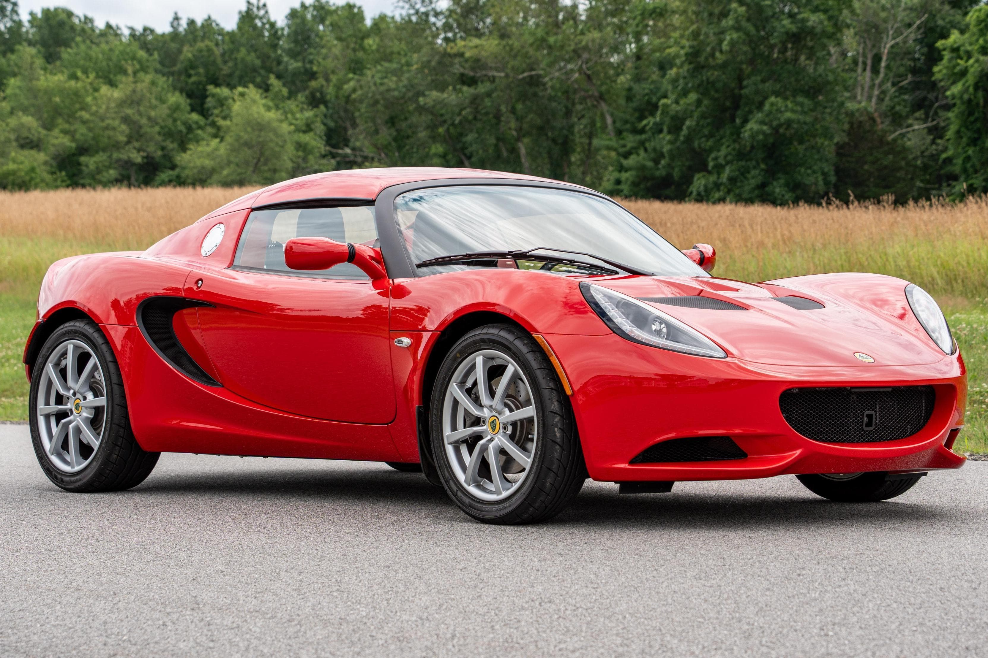 2011 Lotus Elise sold for $75,002