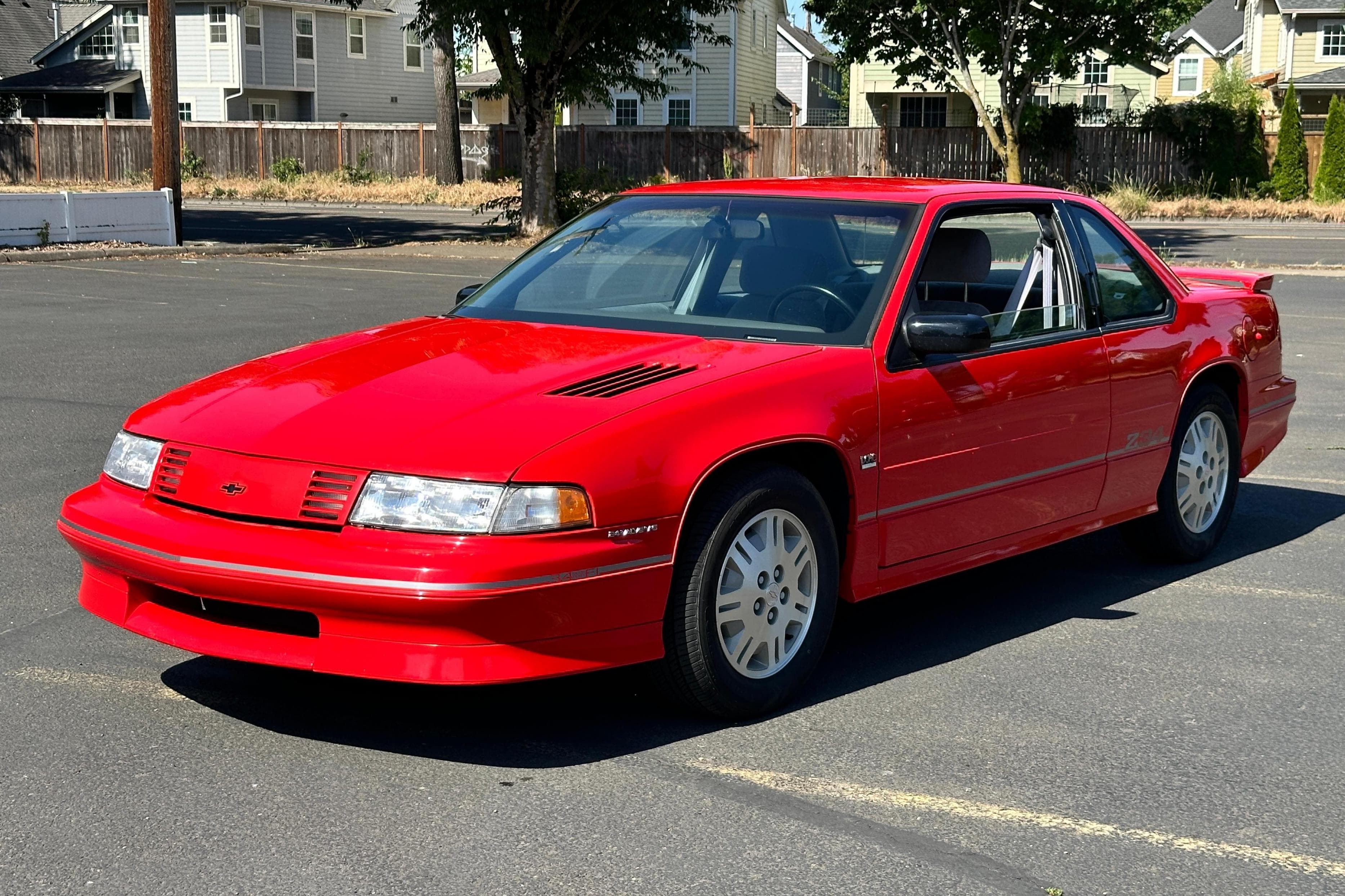 1992 Chevrolet Lumina sold for $5,100