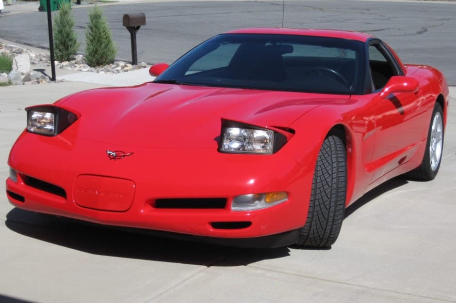 1999 Chevrolet Corvette C5 sold for $15,250