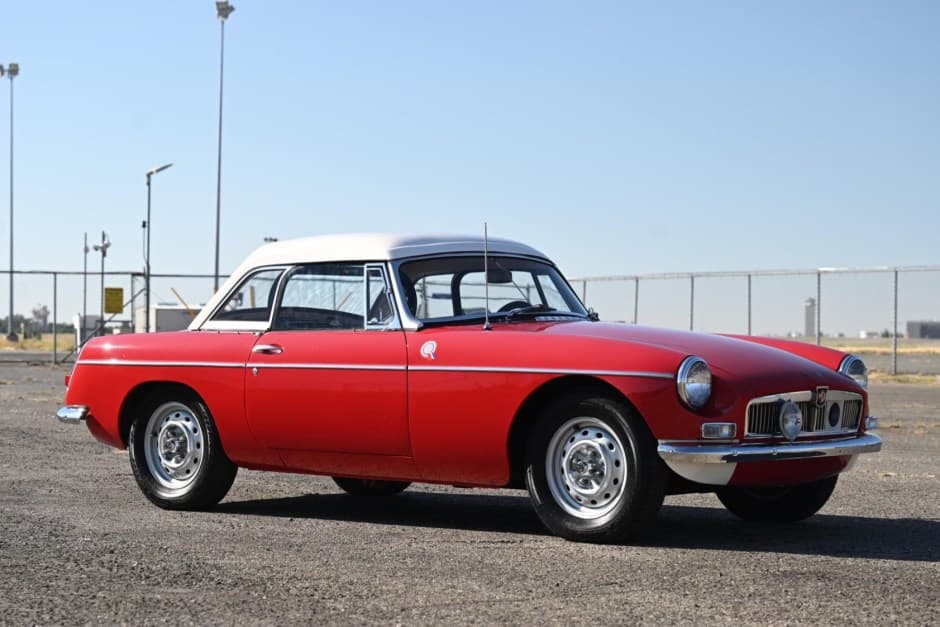 1964 MG MGB sold for $13,250