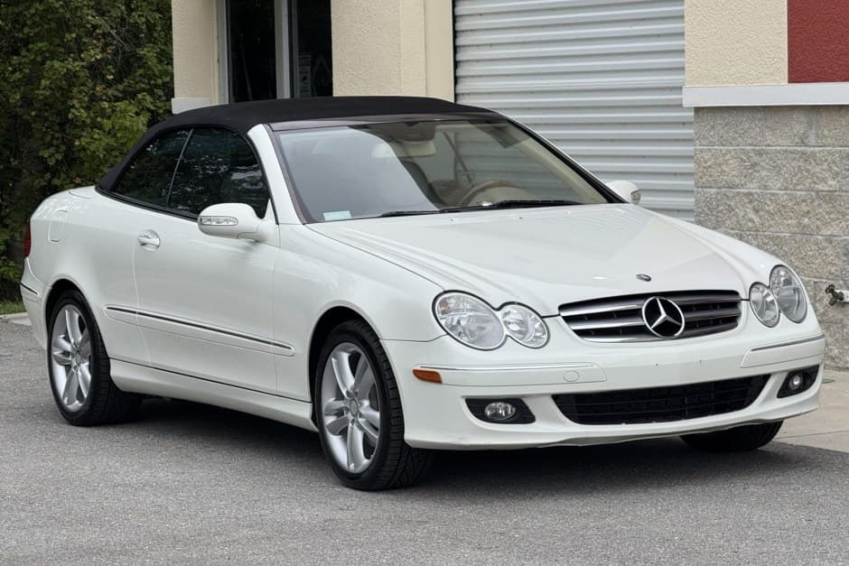 2008 Mercedes-Benz CLK-Class sold for $10,600