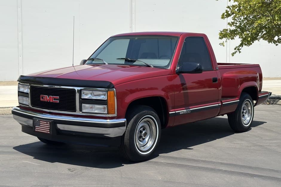 1992 GMC Sierra (GMT400 1988-2002) sold for $17,000