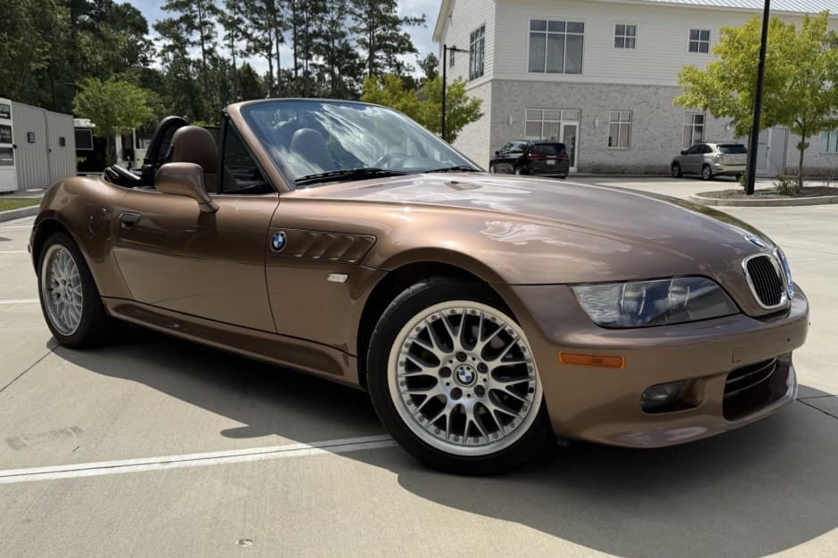 2000 BMW Z3 sold for $7,101