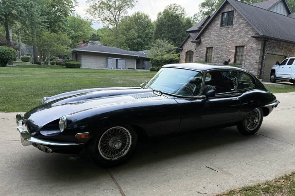 1969 Jaguar XKE Series II sold for $15,000