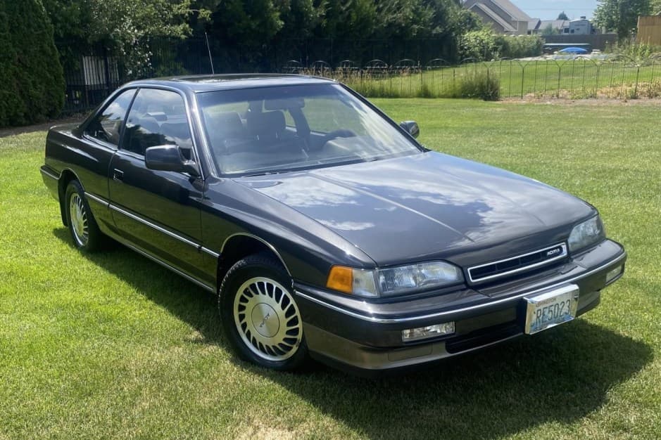 1990 Acura Legend sold for $12,750