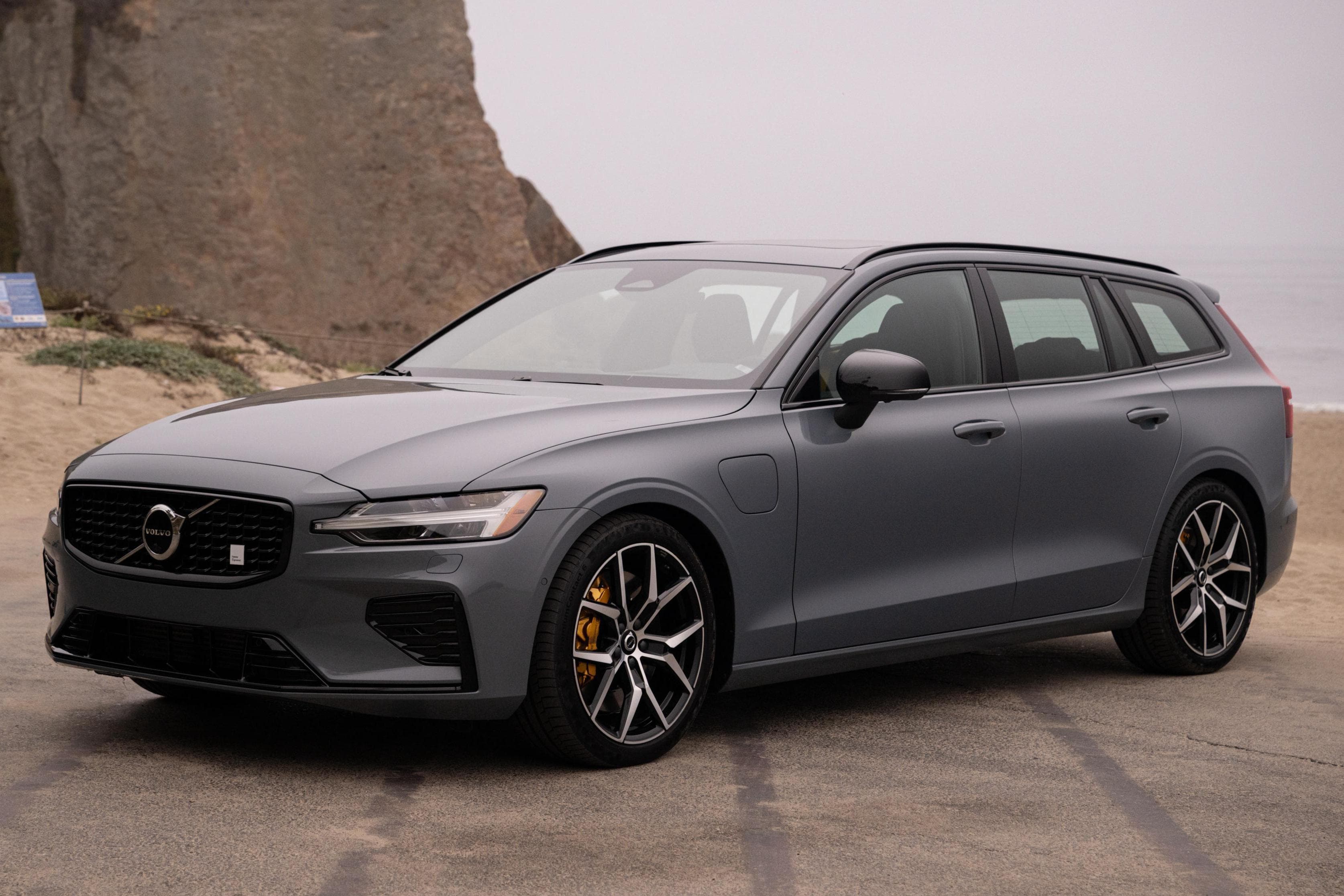 2023 Volvo V60 sold for $59,000