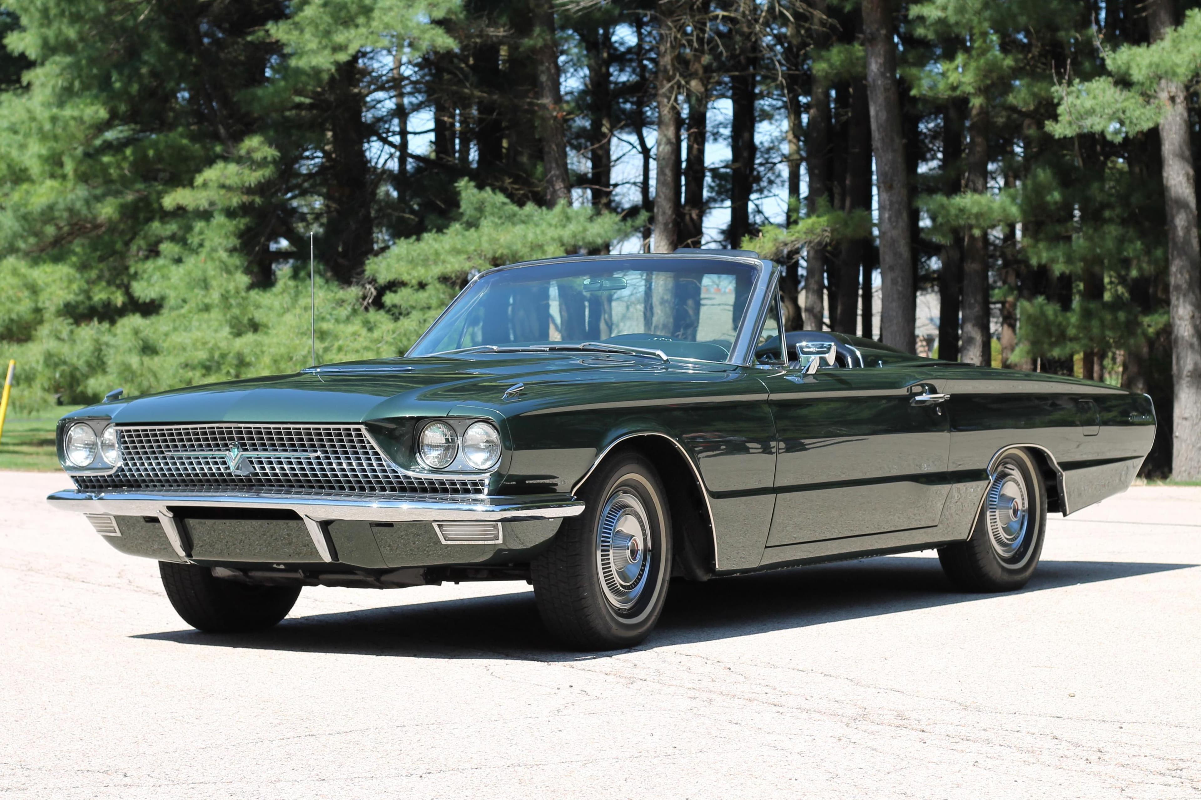 1966 Ford Thunderbird sold for $22,800