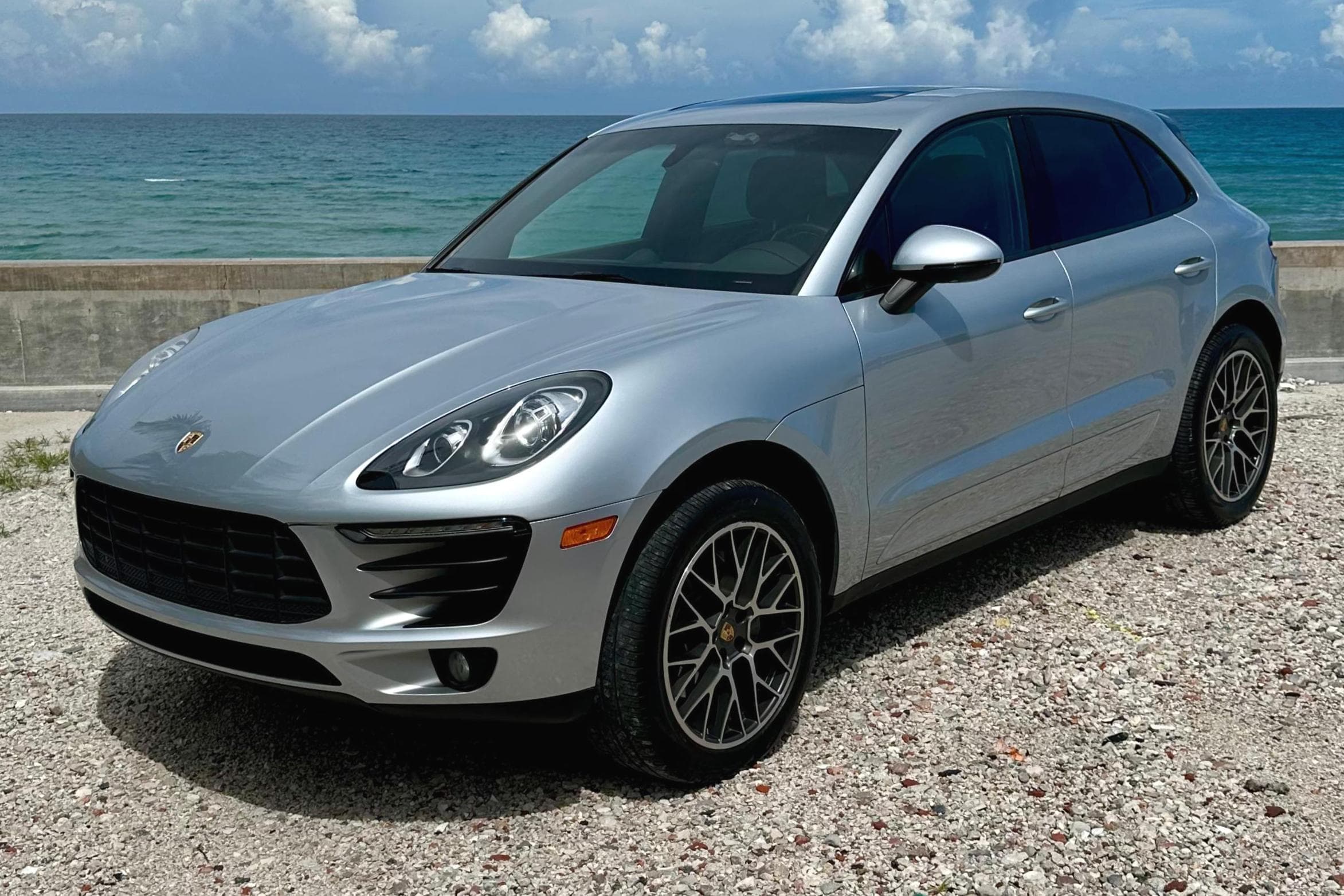 2016 Porsche Macan sold for $16,500
