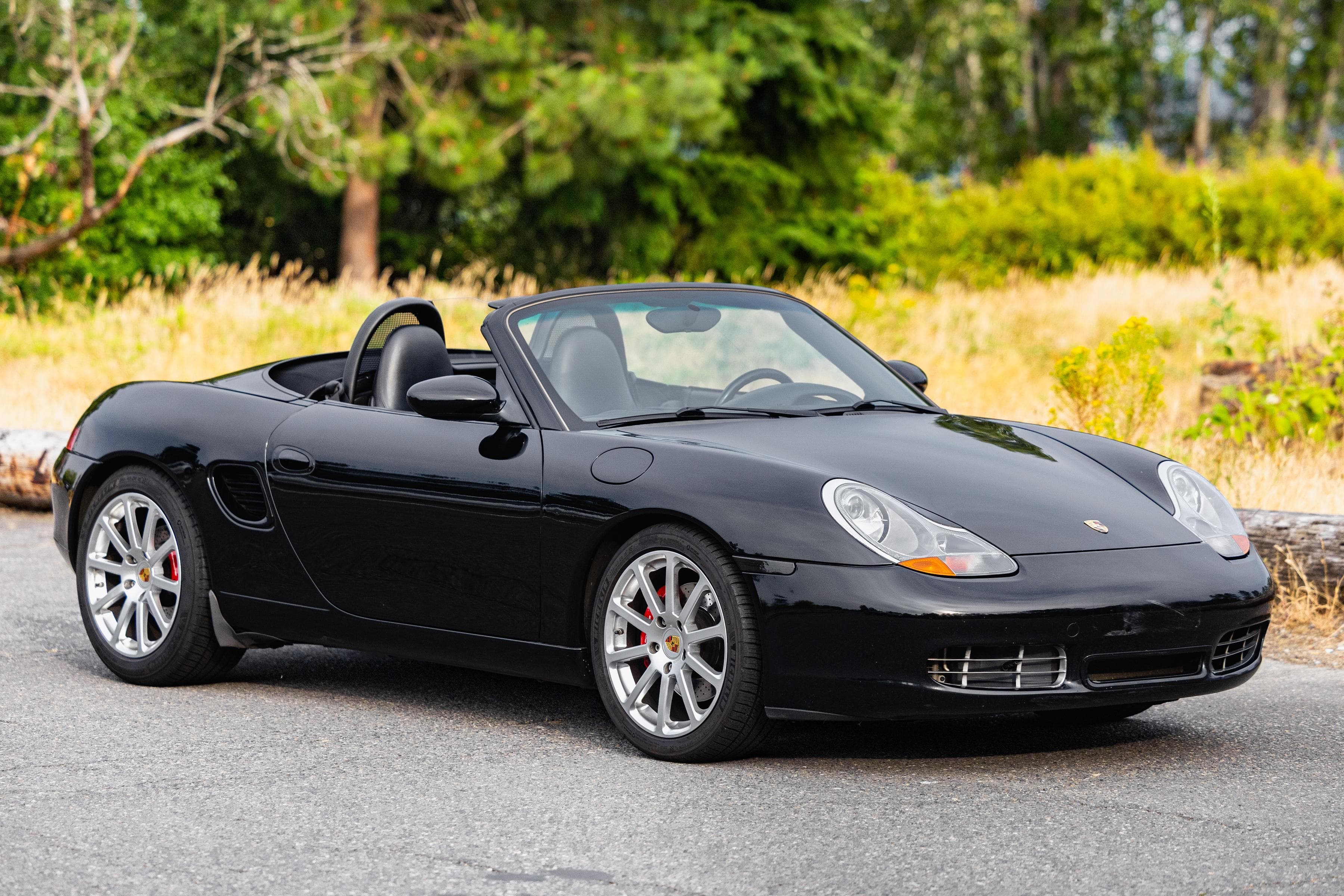 2000 Porsche 986 Boxster sold for $12,500