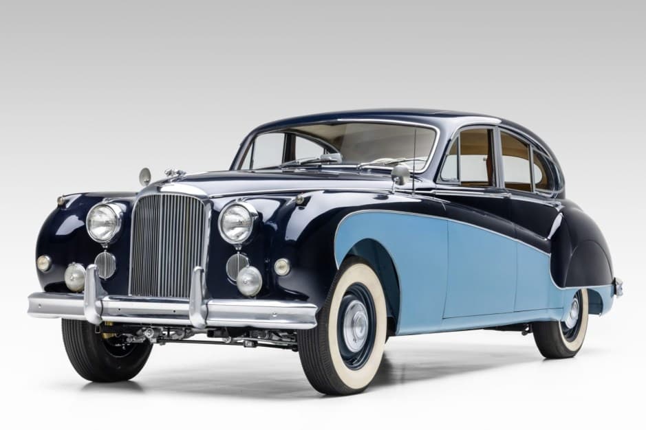 1960 Jaguar Mk VII, VIII, & IX sold for $27,000