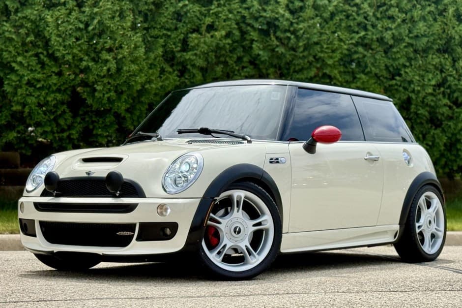 2006 Mini R53 John Cooper Works sold for $15,250