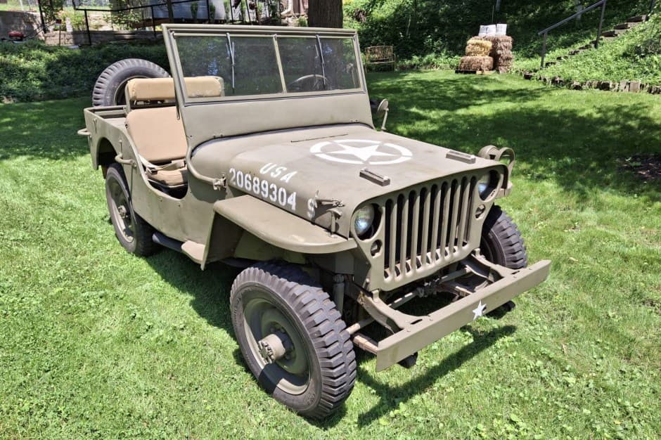 1945 Willys MB sold for $13,250
