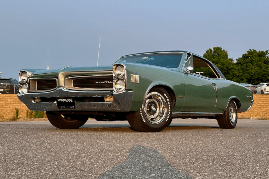 1966 Pontiac Tempest / LeMans sold for $34,900