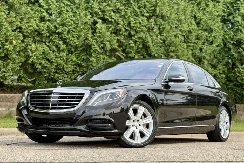2014 Mercedes-Benz W222 S-Class sold for $32,555