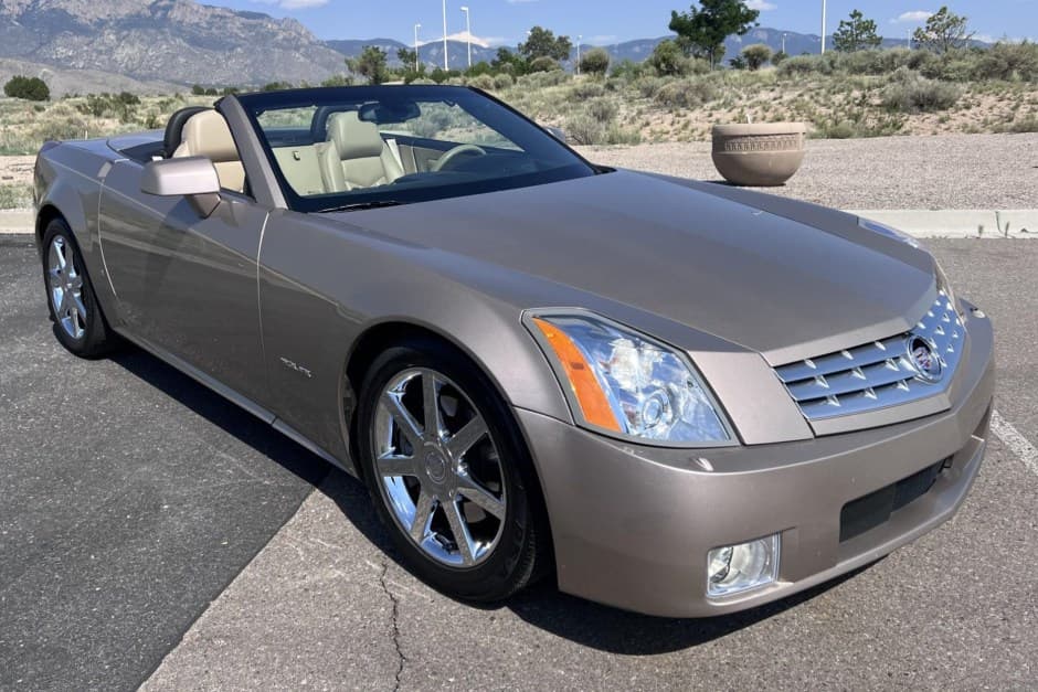2008 Cadillac XLR sold for $25,000