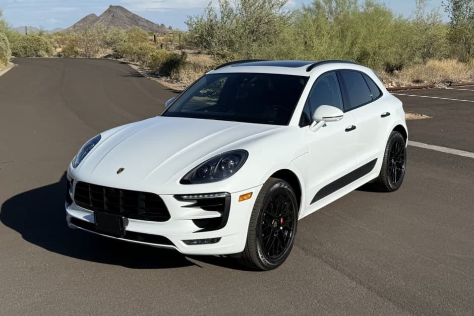 2018 Porsche Macan sold for $33,750