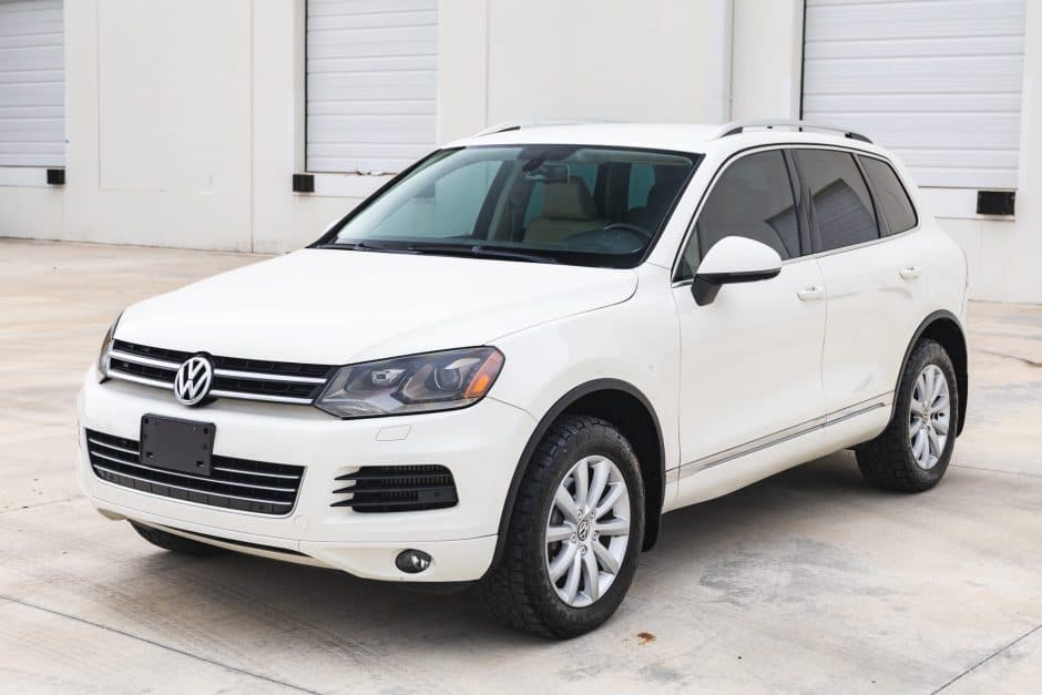 2012 Volkswagen Touareg sold for $10,250