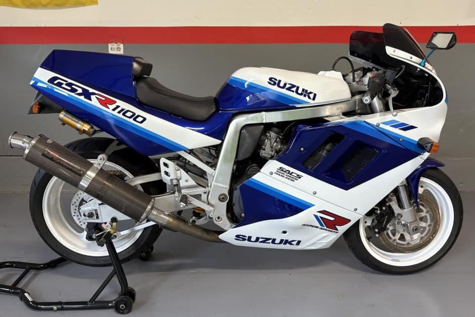 1990 Suzuki GSX-R 600, 750, 1000, & 1100 sold for $9,900