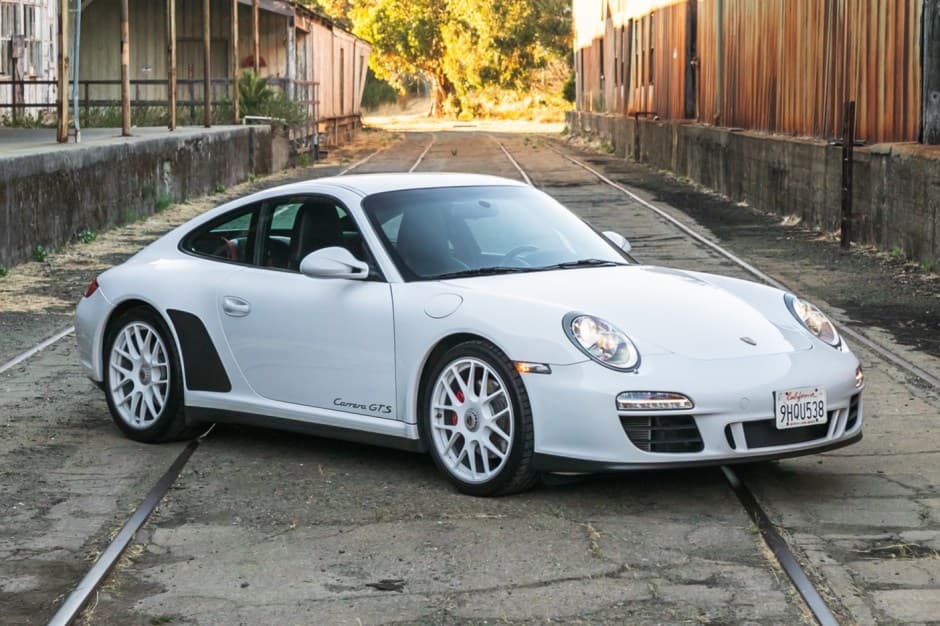 2011 Porsche 997 911 (Non-Turbo/GT2/GT3) sold for $100,498