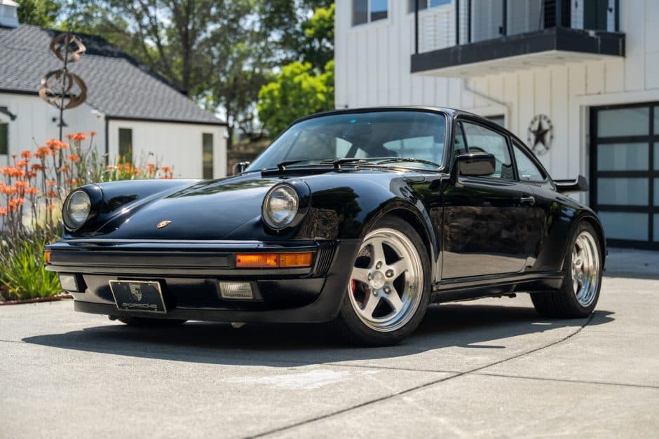 1986 Porsche 930 Turbo sold for $131,000