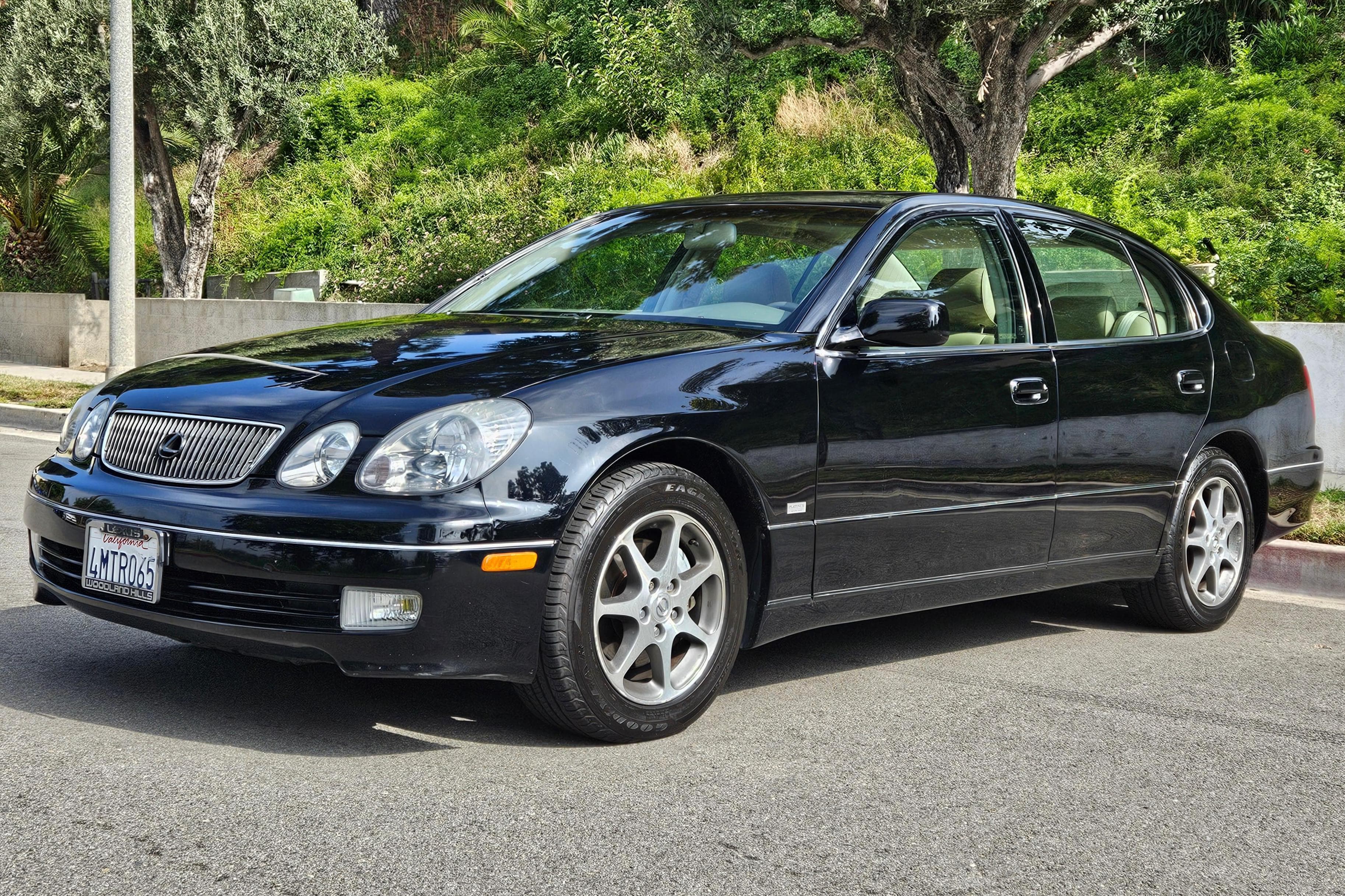 2000 Lexus GS sold for $17,000