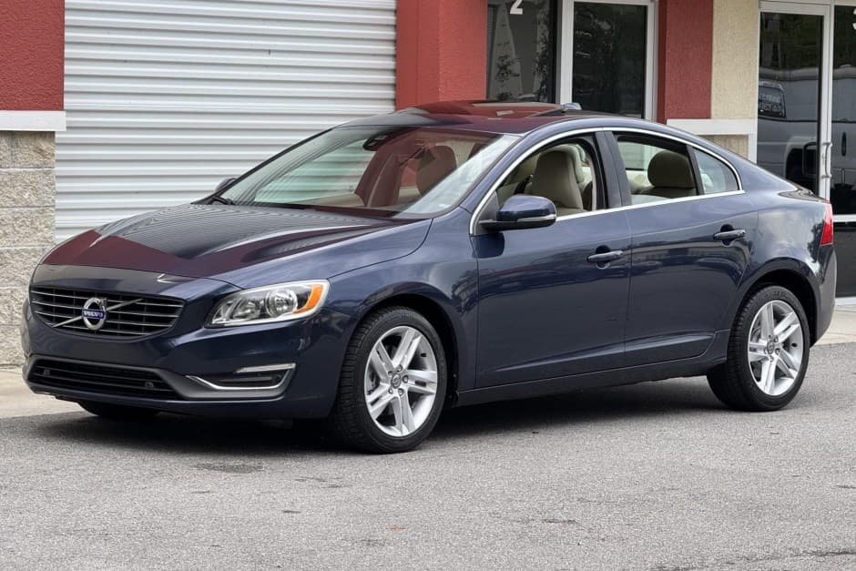 2015 Volvo S60 sold for $8,700