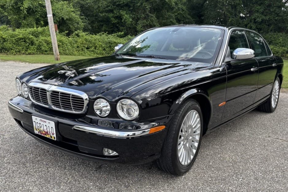 2005 Jaguar X350/X356/X358 XJ (2004-2009) sold for $11,750