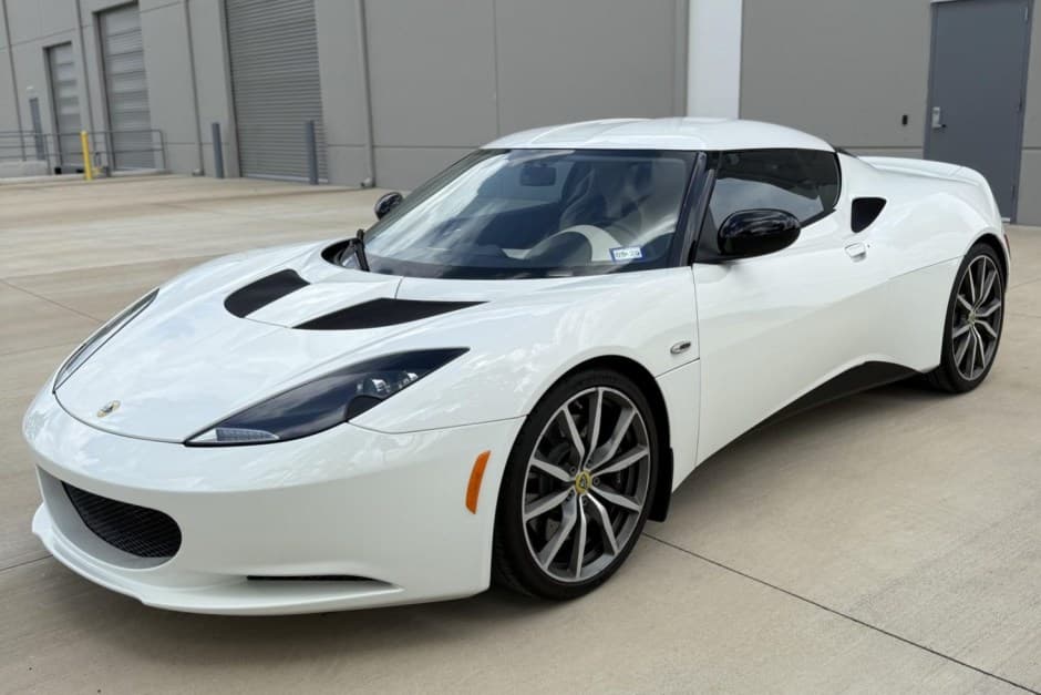 2011 Lotus Evora sold for $47,500