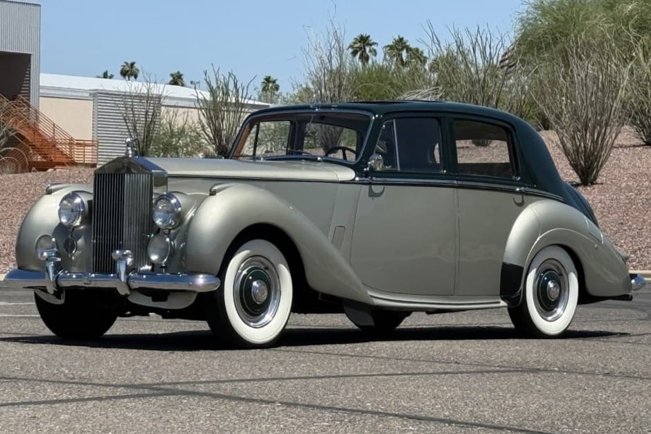 1953 Rolls-Royce  sold for $73,000