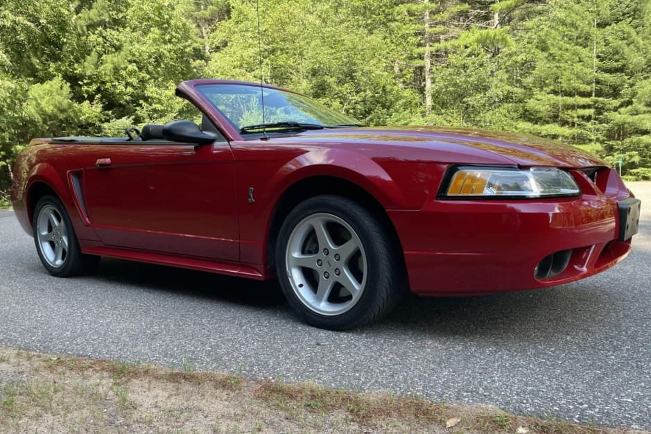 1999 Ford Mustang SN95 1994-2004 sold for $17,000