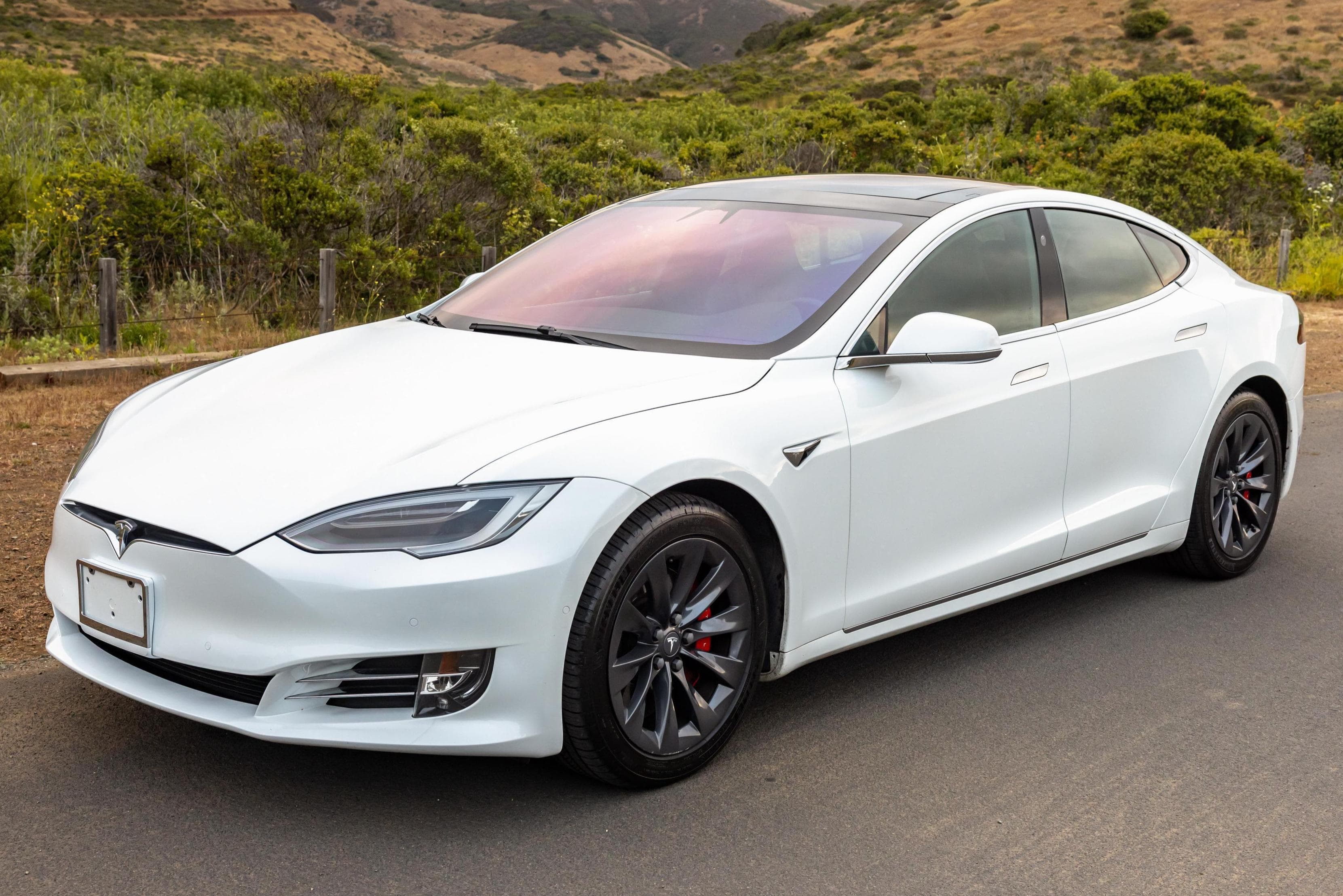2017 Tesla Model S sold for $27,000