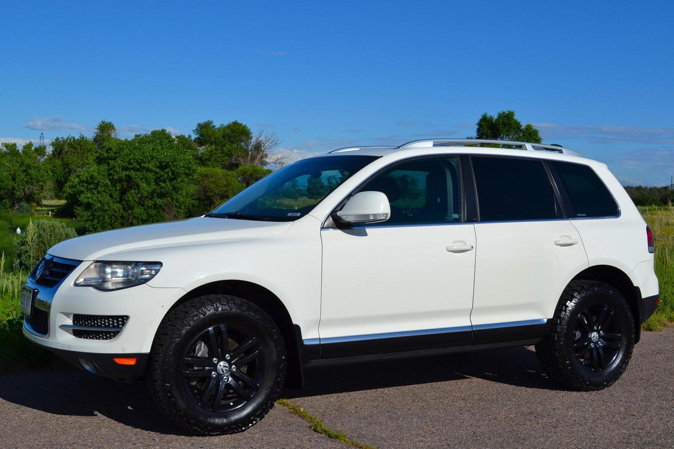 2009 Volkswagen Touareg sold for $9,100