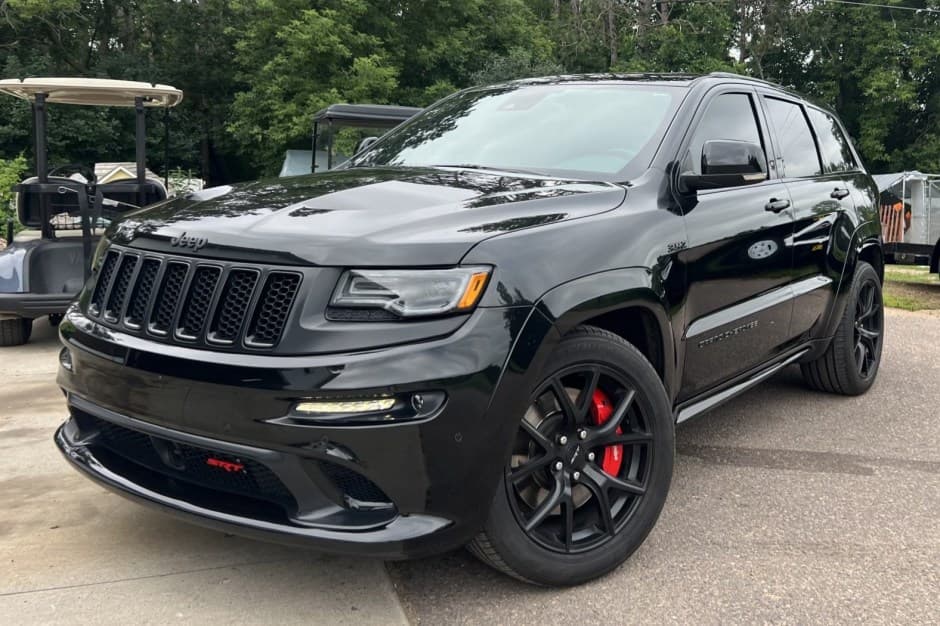 2016 Jeep WK2 Grand Cherokee sold for $42,000