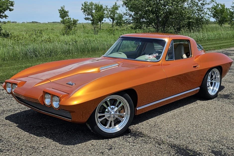 1966 Chevrolet Corvette C2 sold for $87,500