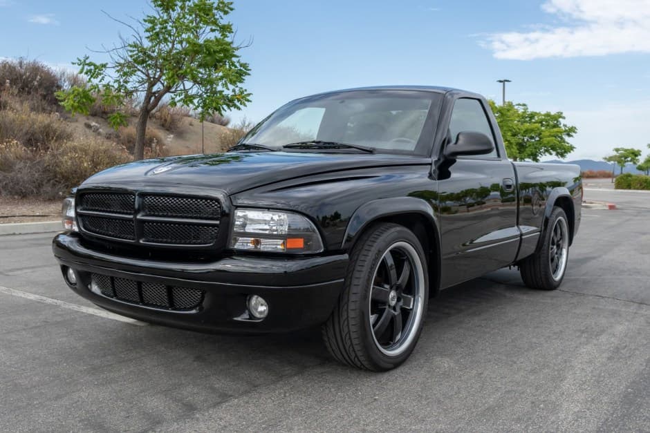 1999 Dodge Dakota (1997-2004) sold for $8,800