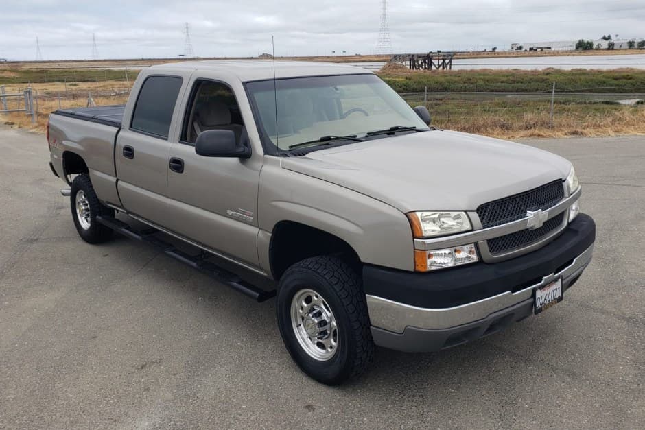 2003 Chevrolet Silverado GMT800 Heavy Duty (2000-2007) sold for $21,750
