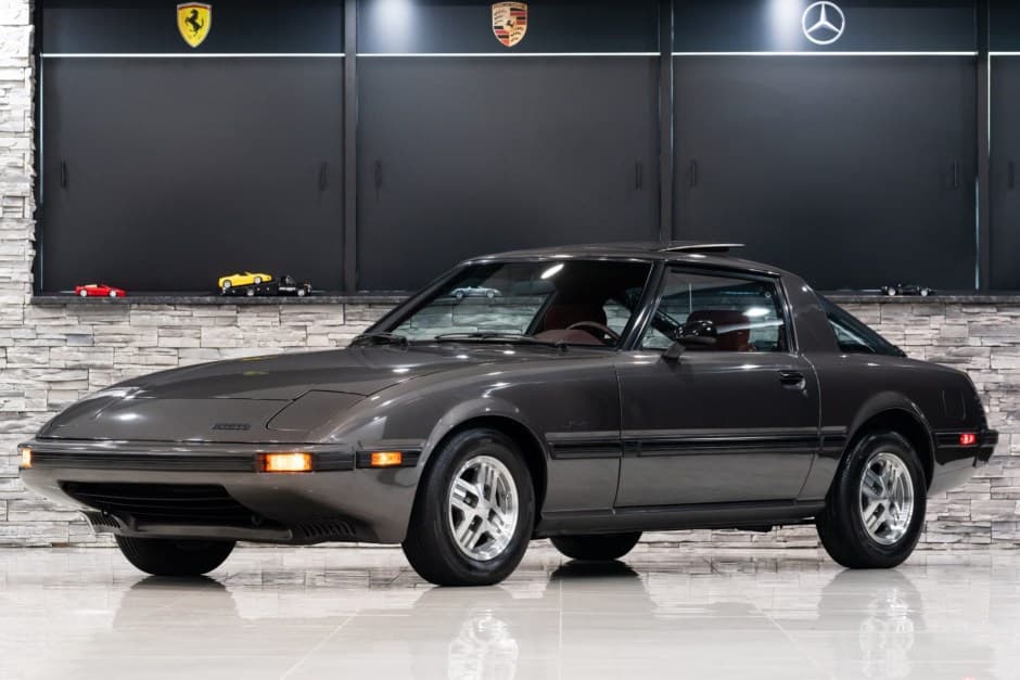 1984 Mazda RX-7 FB sold for $23,000