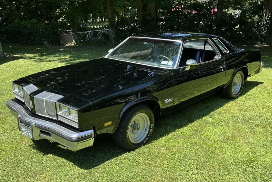 1977 Oldsmobile Cutlass sold for $7,600