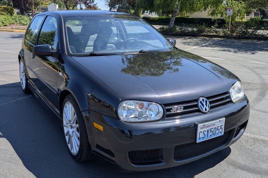 2004 Volkswagen R32 sold for $12,200