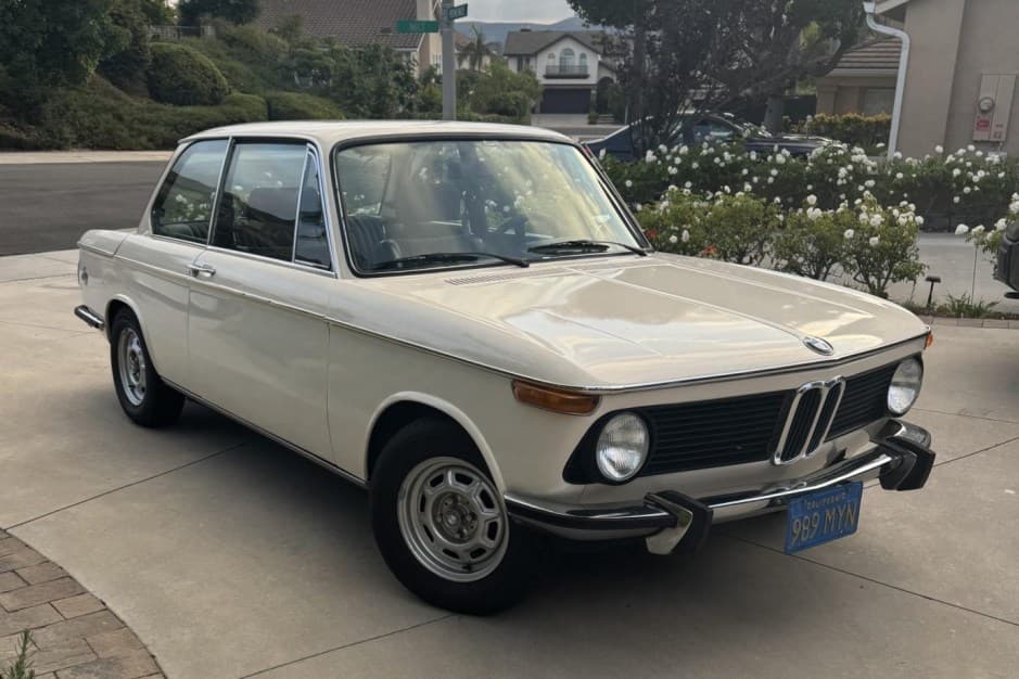 1975 BMW 2002 sold for $20,252