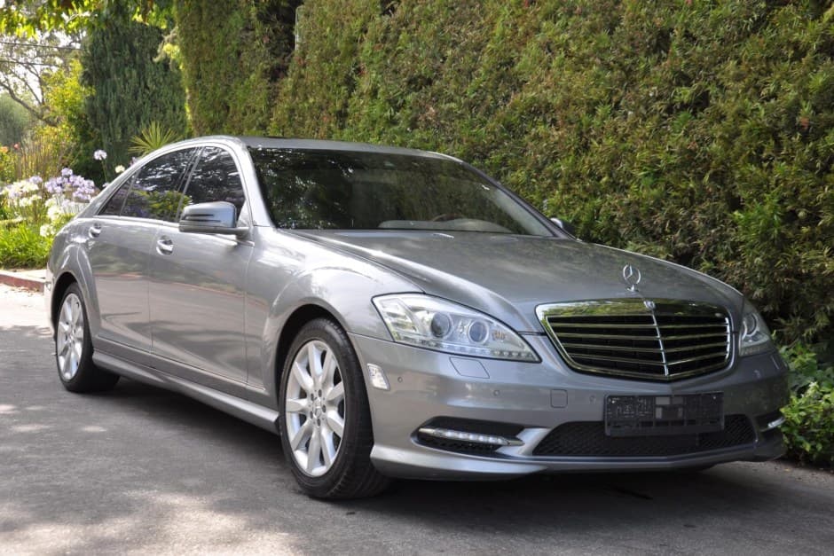2010 Mercedes-Benz W221 S-Class sold for $17,999