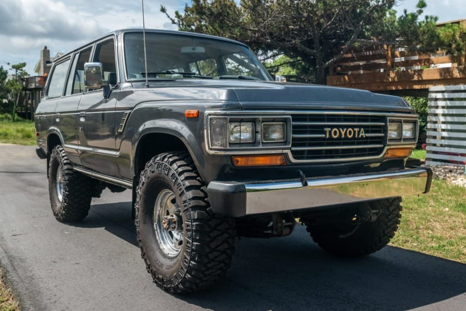 1990 Toyota Land Cruiser 60-Series sold for $27,500
