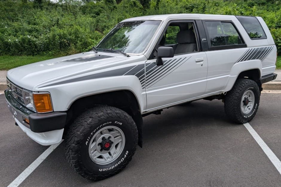 1989 Toyota 4Runner (N60) sold for $24,750