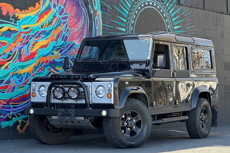 1986 Land Rover 110 / Defender 110 (Euro Spec) sold for $36,500