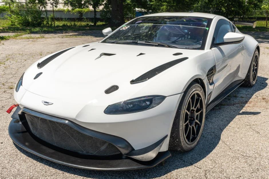 2020 Aston Martin V8 Vantage (2006+) sold for $88,500