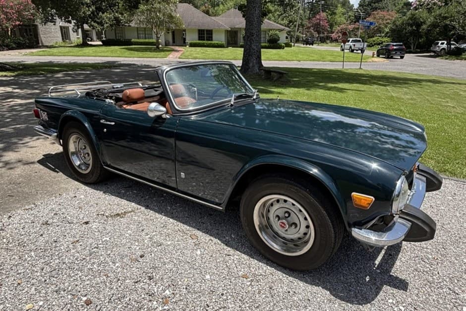 1974 Triumph TR6 sold for $9,951