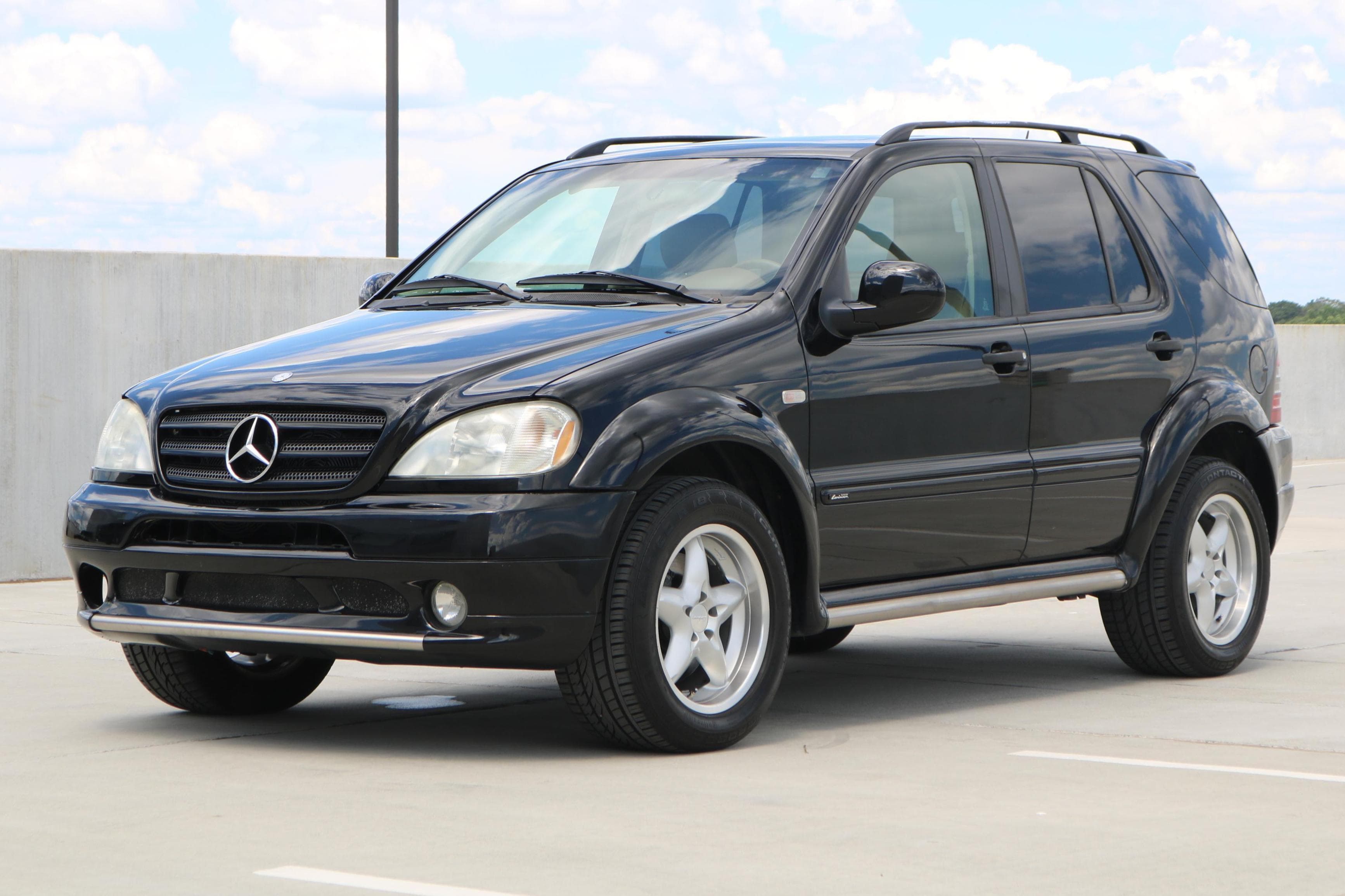 2000 Mercedes-Benz ML-Class sold for $7,050
