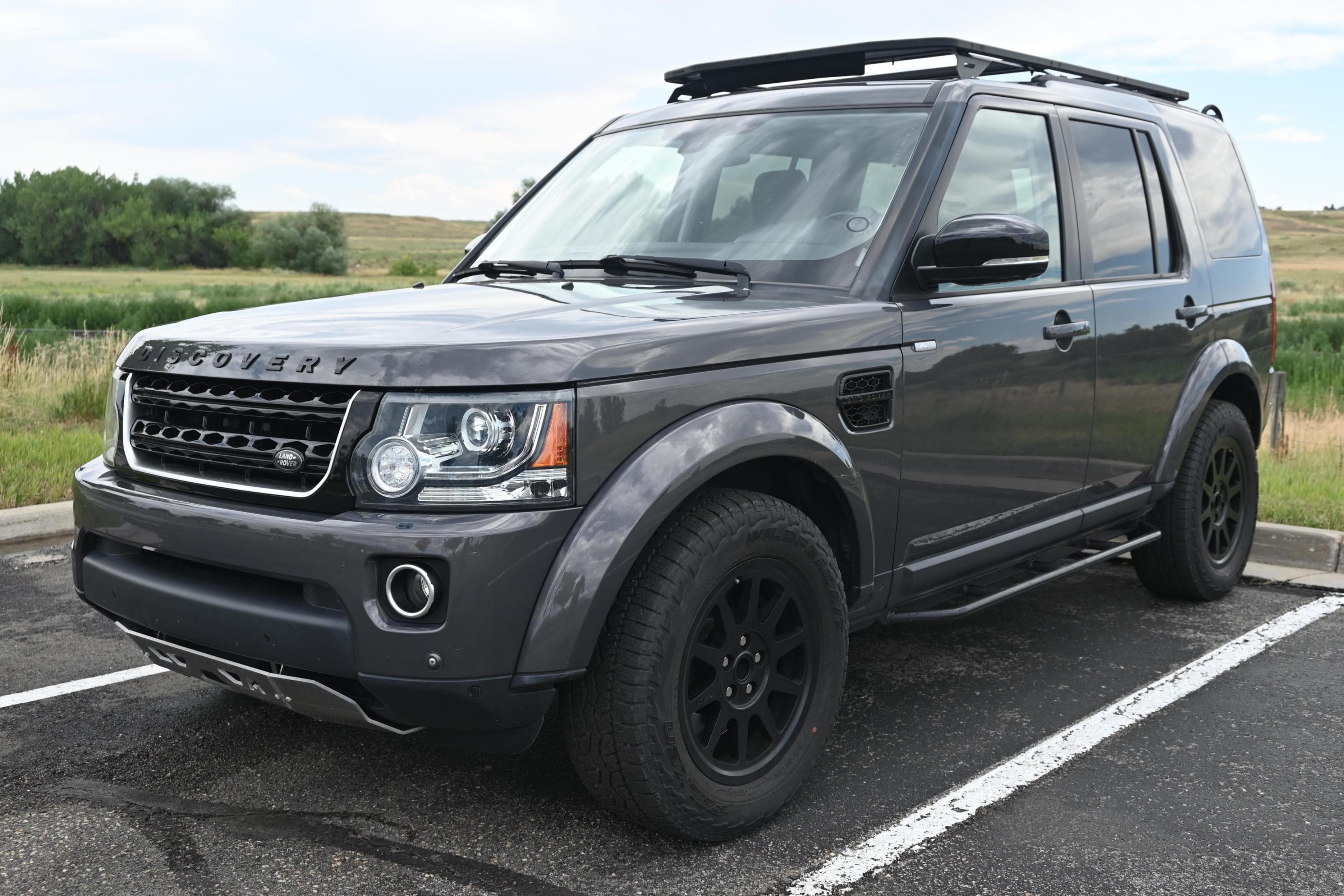 2016 Land Rover LR4 sold for $18,000
