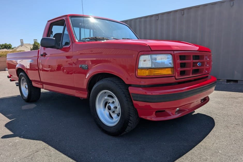 1993 Ford F-150 SVT Lightning sold for $27,000